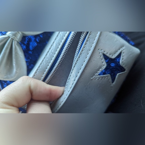 🚨SALE🚨 NWOT Loungefly Disney Parks Wishes Come True Blue Sequin Mini Backpack - Picture 6 of 6